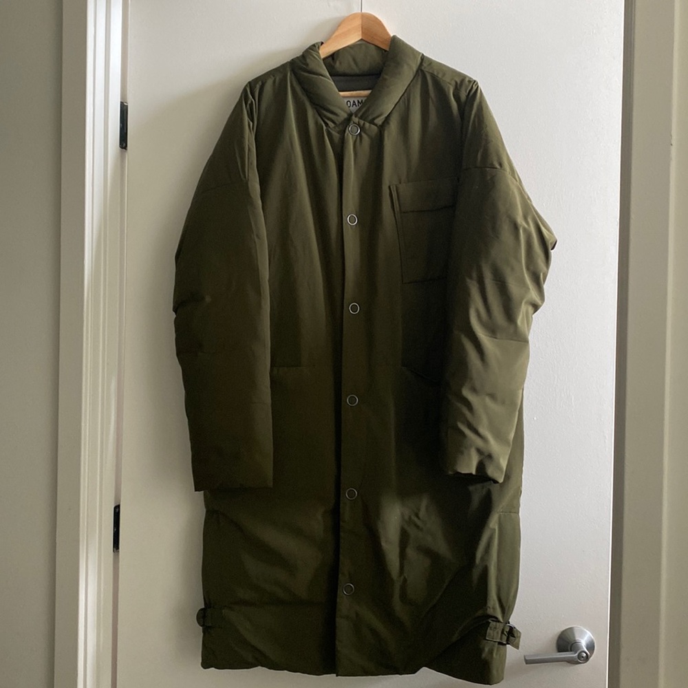 oamc men’s down coat sz L